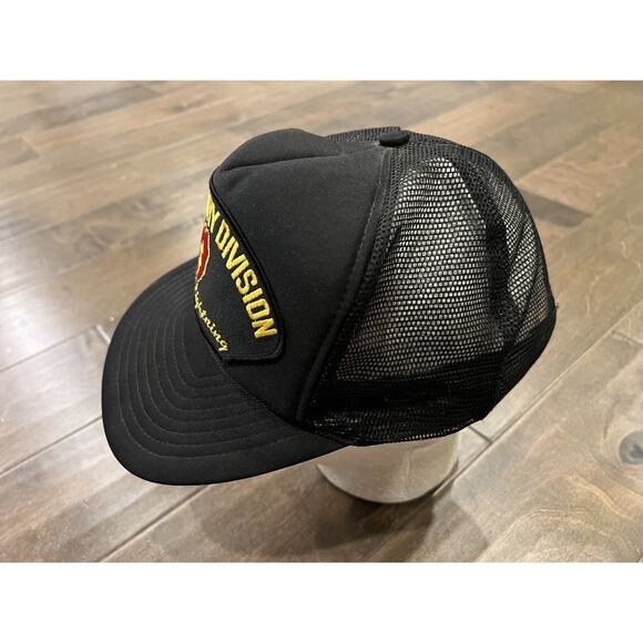 US Army 25th Infantry Division Mens Black Tropic Lightning Snapback Trucker Hat - Picture 4 of 8